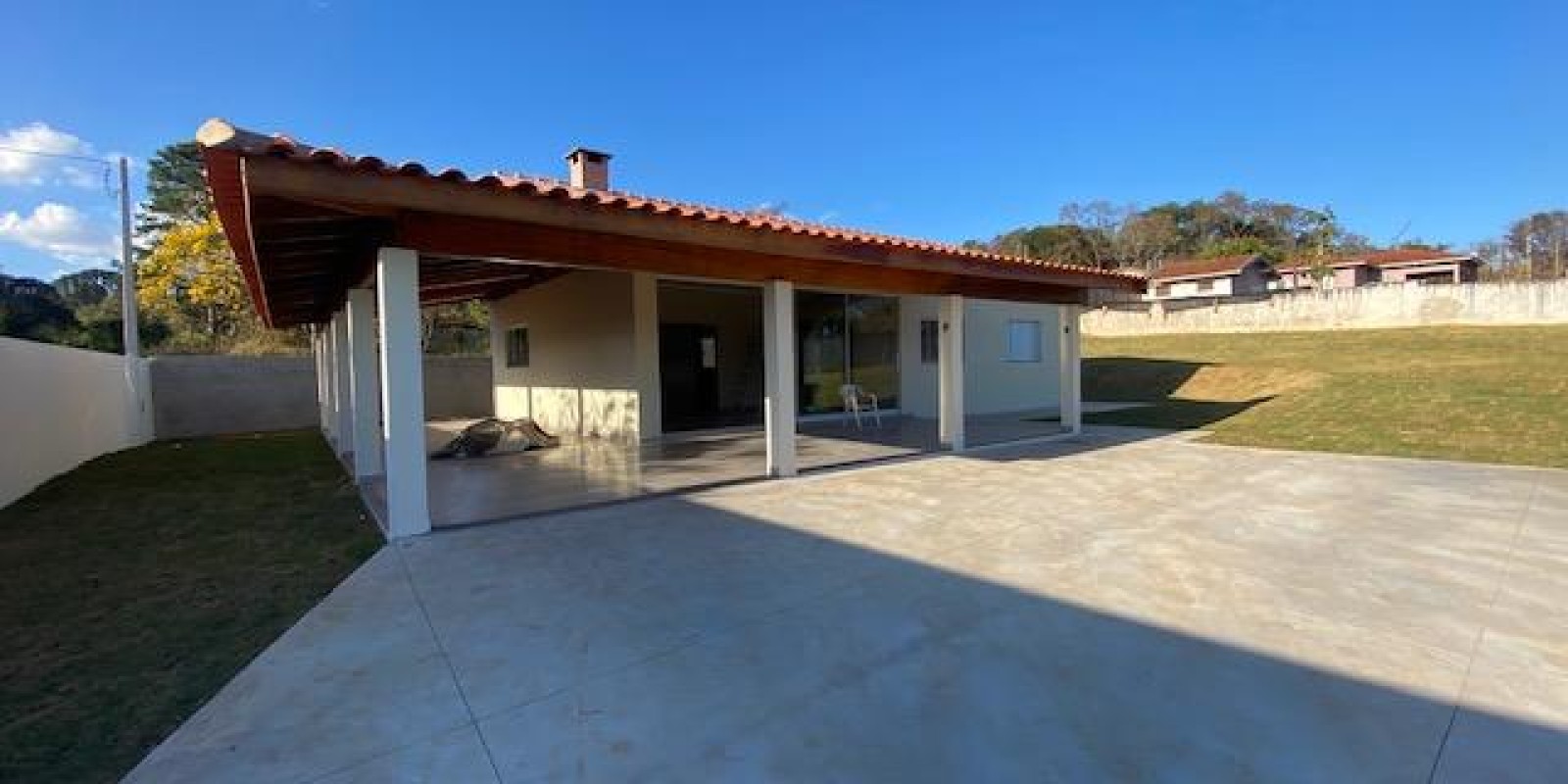 Casa Nova na Represa nos Cambarás Bem Perto da Água  Avaré SP