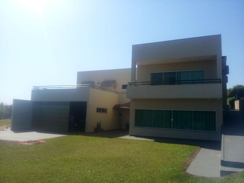 Casa na Represa, no Condomínio Riviera em Arandú SP - Arandu