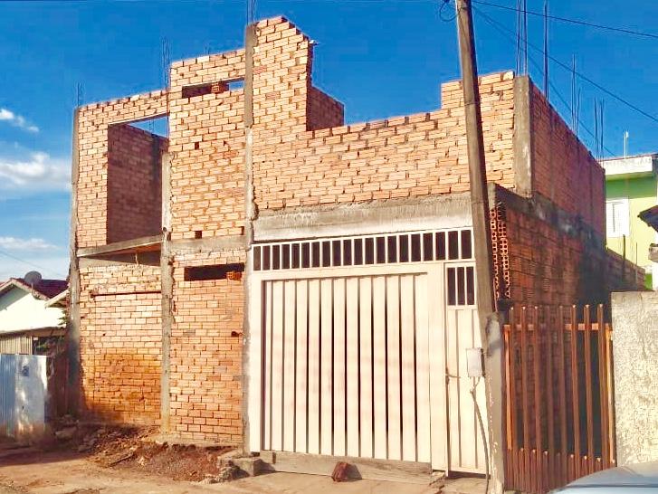 Casa no Bairro Jardim Adonis em Águas de Santa Barbara Sp - águas De Santa Bárbara