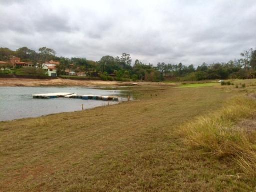 Terreno Pé na Água na Represa no Condomínio Porto Belo  - Represa Condomínio Porto Belo 