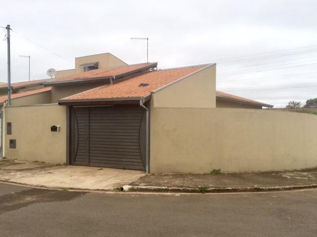 Casa no Bairro São Judas II em Avaré SP - Avaré