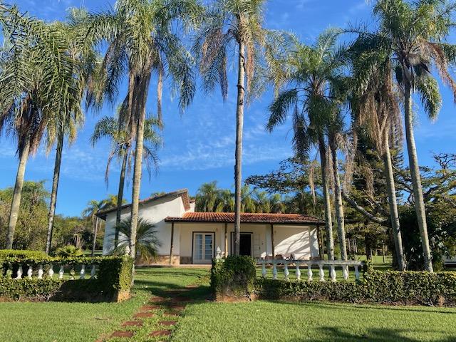 Casa Pé na Areia na Represa no Condomínio Parque Náutico em Avaré SP - Avaré
