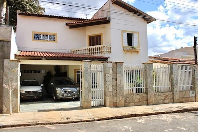 Casa no Bairro Jd Boa Vista em Avaré SP - Avaré