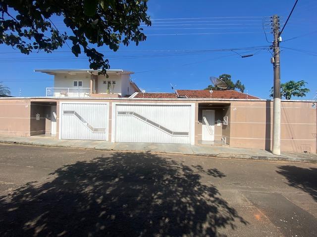Casa Conjugada com Sobrado no Jd Boa Vista em Avaré SP - Avaré
