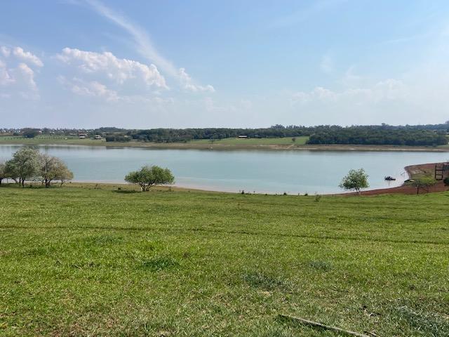 Chácara na Beira da Represa em Avaré SP - Avaré