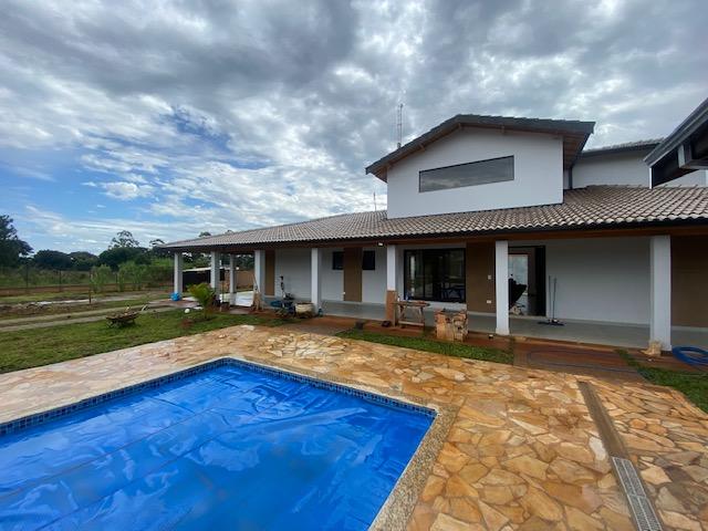 Casa no Golf Country em Avaré SP - Avare