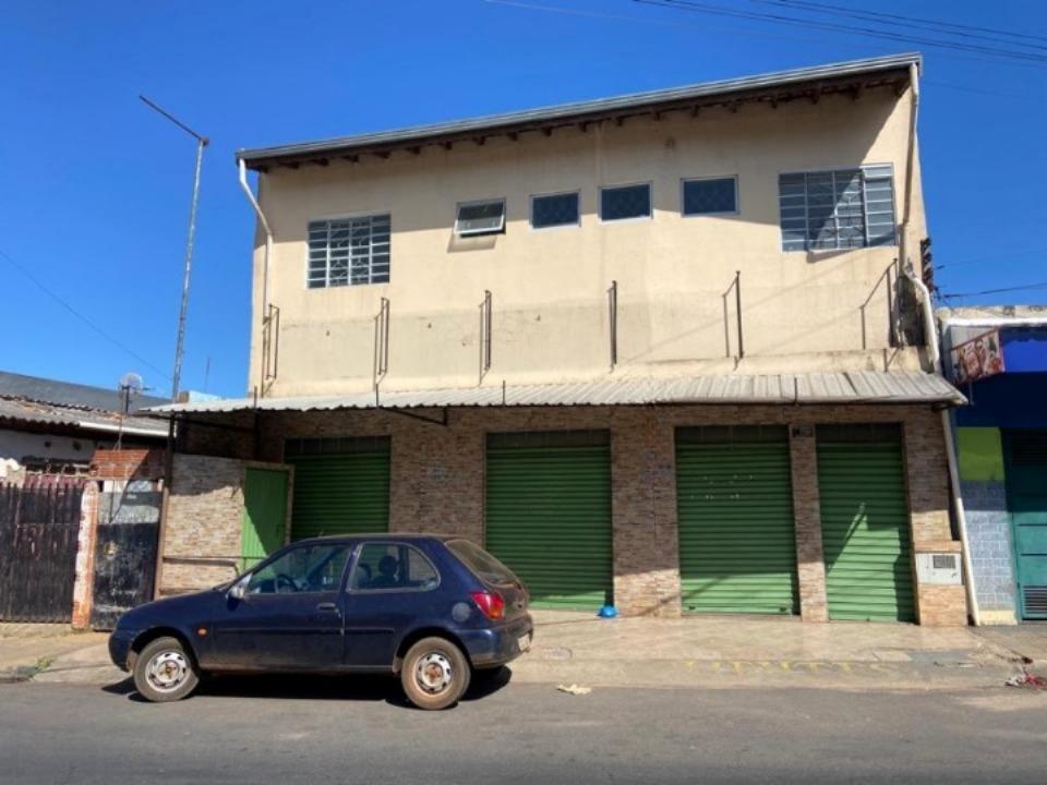 Aluga se Ponto Comercial no final  da Felix Fagundes - Avaré - SP - Avaré