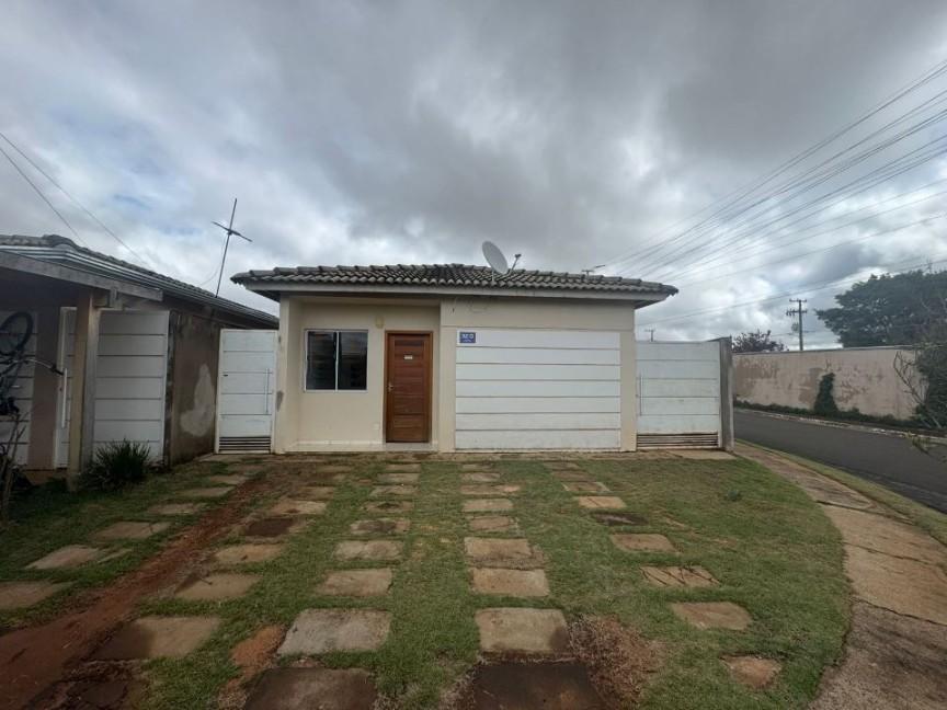 Casa de esquina no Canto da Mata 1- Avaré - SP - Avaré